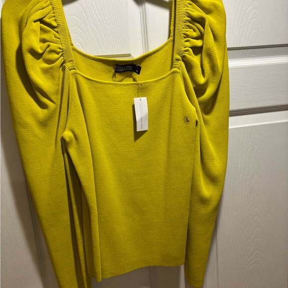 Square Neck Top - Picture 6 of 8